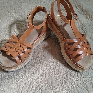 Reba sandals